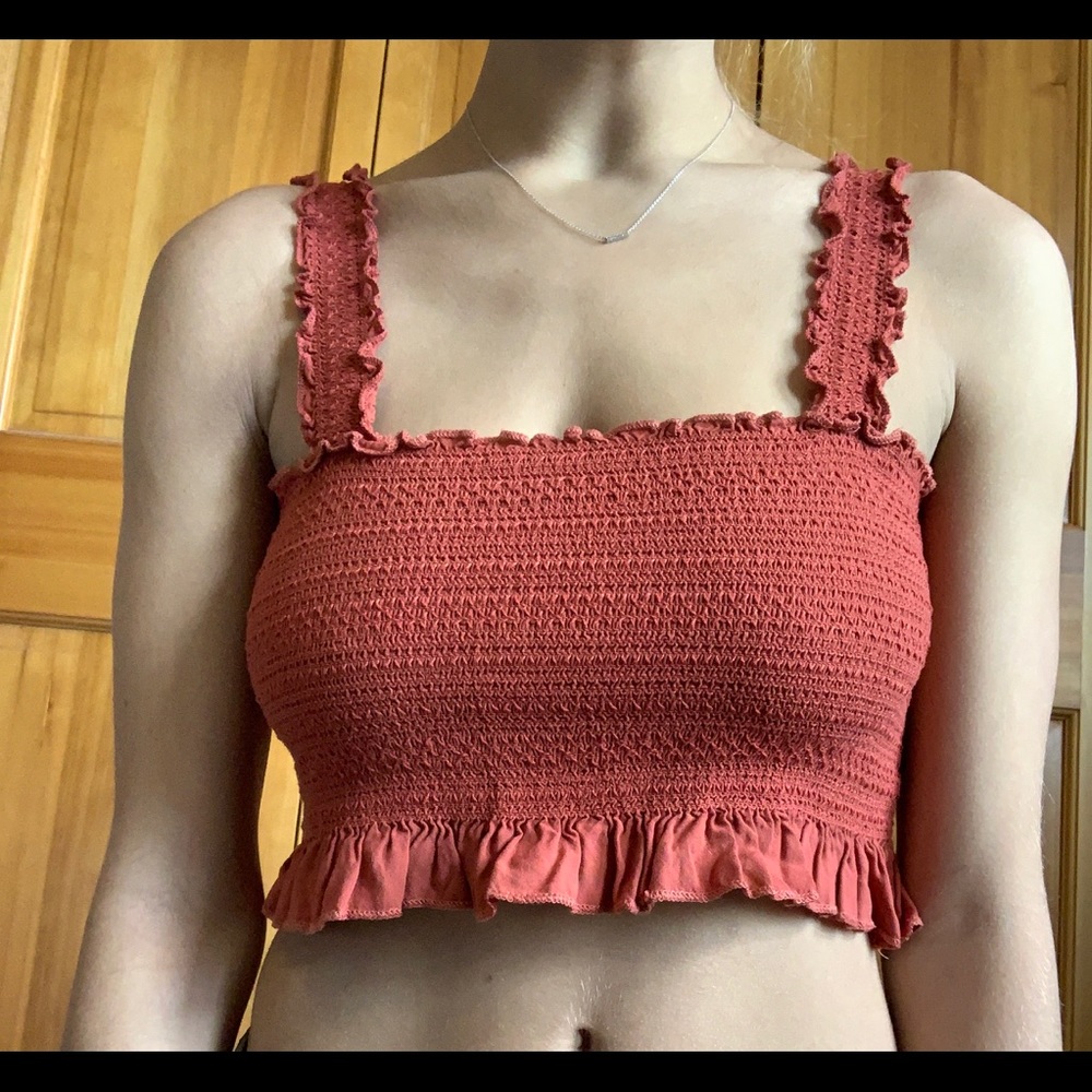 Cropped Kendal and Kylie tank